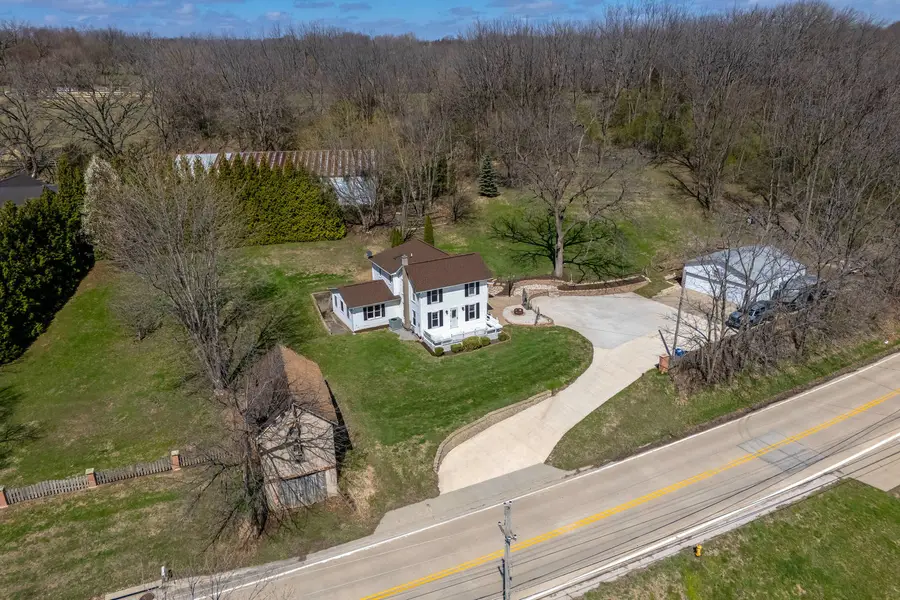 6400 Valley Drive, Bettendorf, IA 52722 - #2