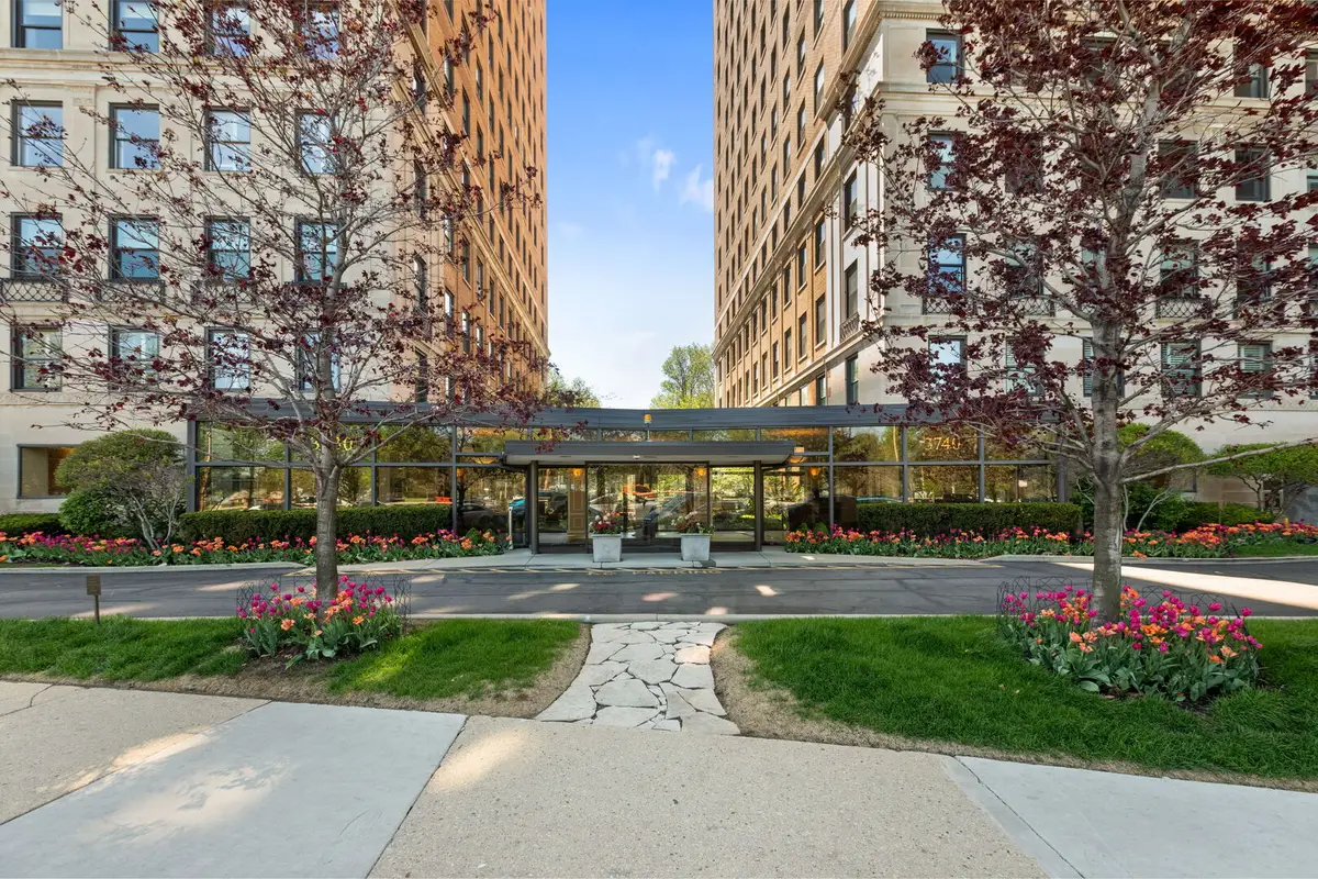 3730 N Lake Shore Drive #11A, Chicago, IL 60613 - #1