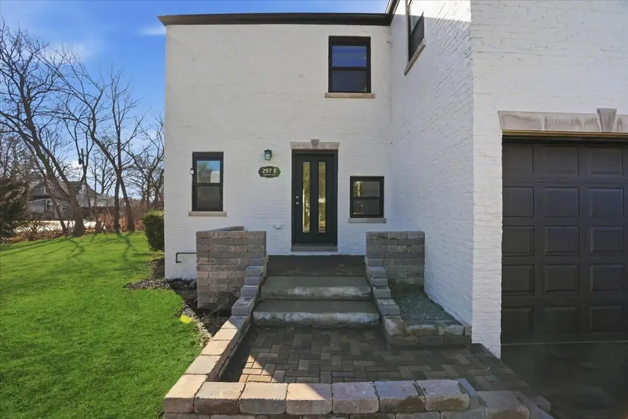 297 E Lakeview Avenue, Round Lake Beach, IL 60073 - #3