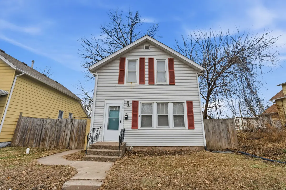 1324 Marquette Street, Davenport, IA 52804 - #1