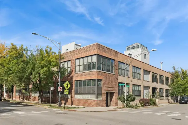 2804 N Lakewood Avenue #103, Chicago, IL 60657