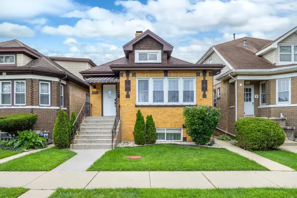 7845 W Cressett Drive, Elmwood Park, IL 60707