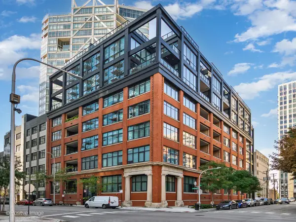 676 N Kingsbury Street #104, Chicago, IL 60654