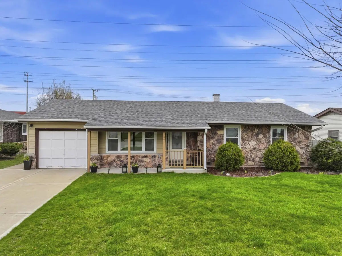 441 Walnut Lane, Elk Grove Village, IL 60007 - #1