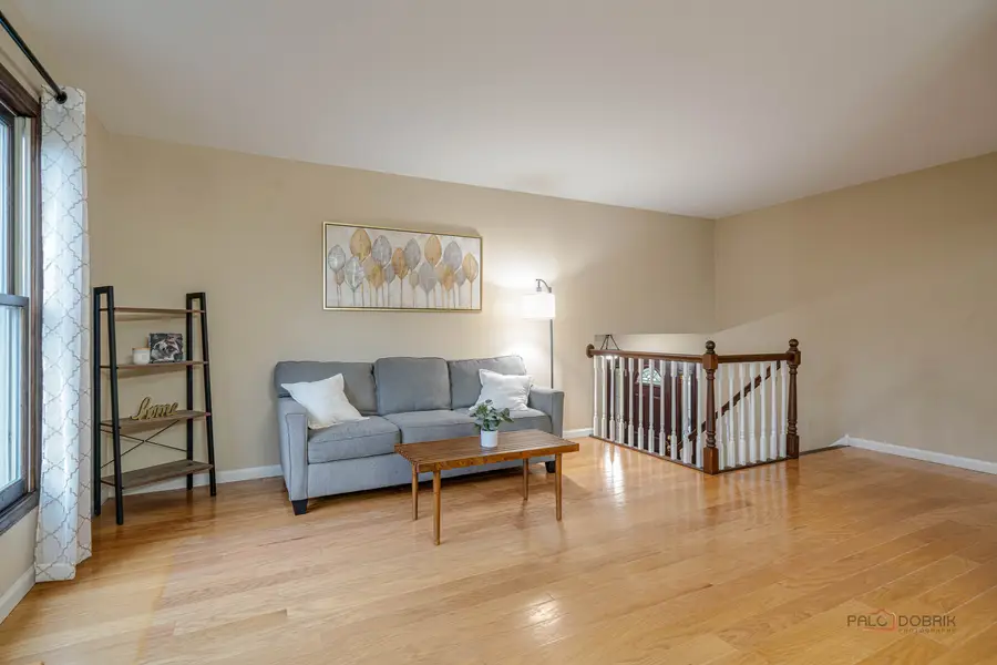 125 S Deerpath Drive, Vernon Hills, IL 60061 - #3