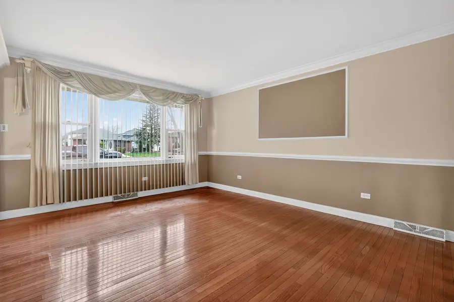 7525 Lorel Avenue, Burbank, IL 60459 - #3