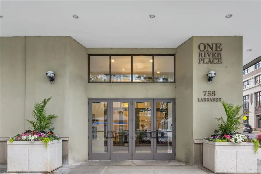 758 N Larrabee Street #519, Chicago, IL 60654 - #2