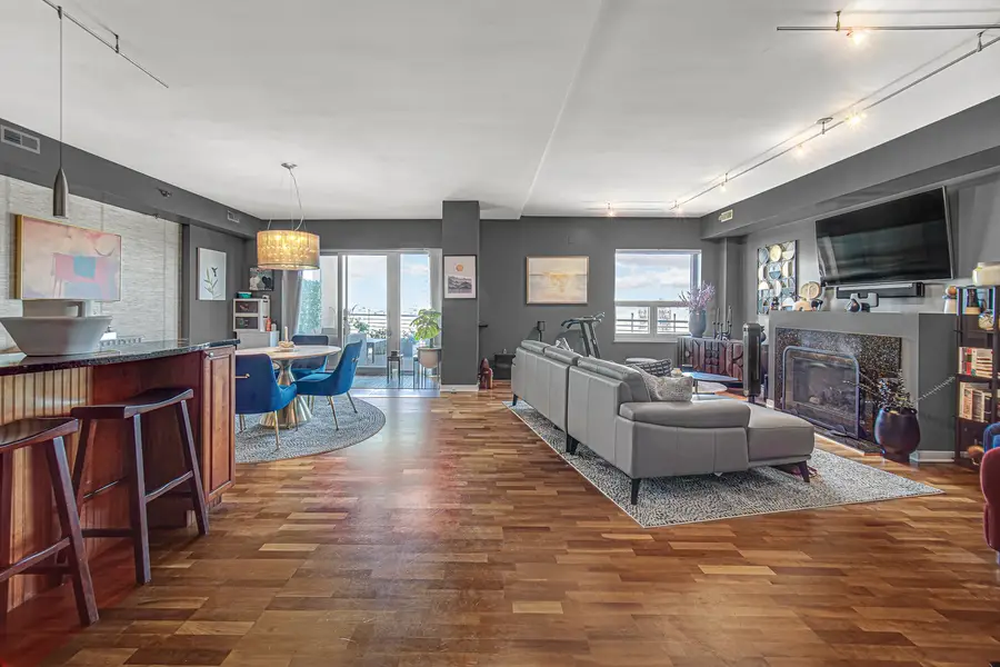 4350 N Broadway Street #1003, Chicago, IL 60613 - #3