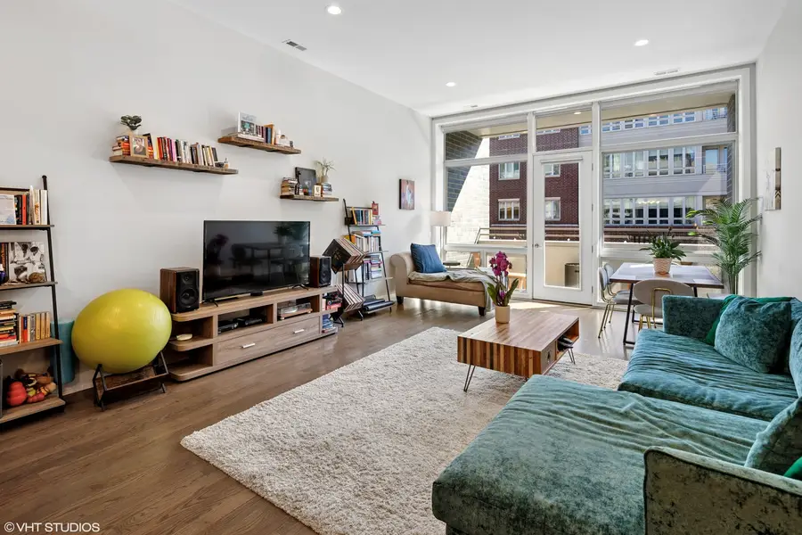 3024 W Armitage Avenue #1, Chicago, IL 60647 - #3