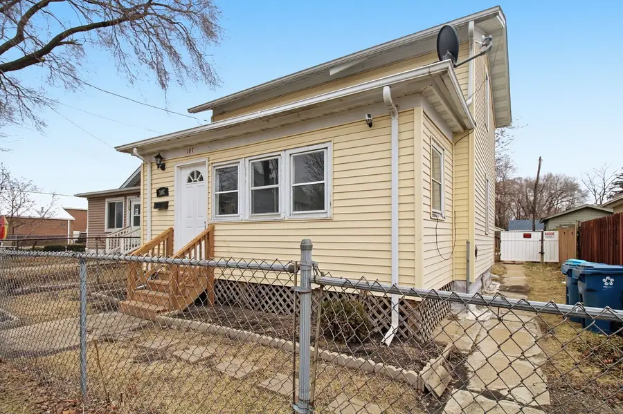107 N State Street, Aurora, IL 60505 - #2