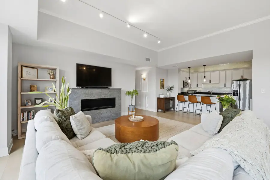 2762 N Lincoln Avenue #401, Chicago, IL 60614 - #3