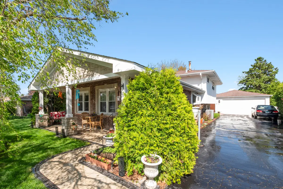 7437 Garden Lane, Justice, IL 60458 - #1