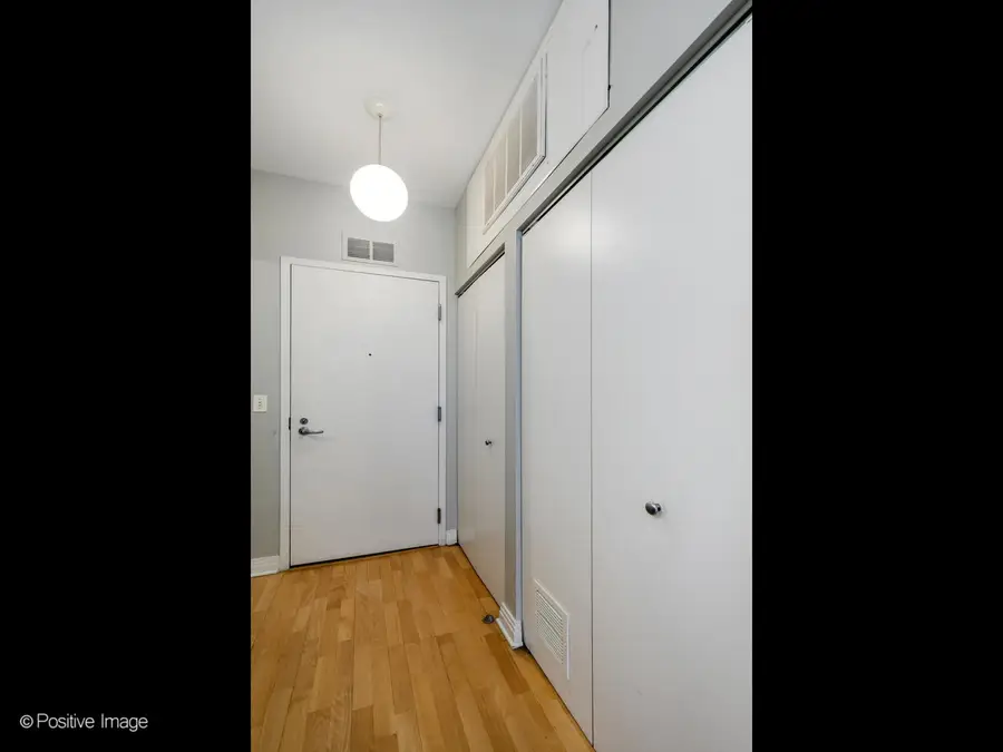 565 W Quincy Street #1602, Chicago, IL 60661 - #2