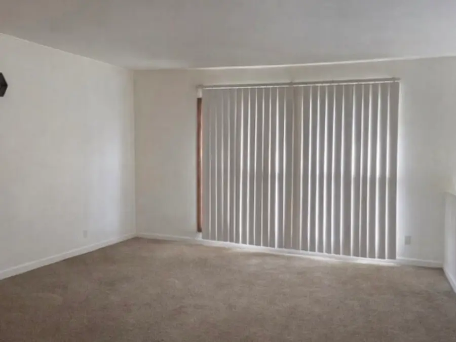 267 Chappel Avenue, Calumet City, IL 60409 - #3