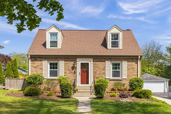 919 N President Street, Wheaton, IL 60187