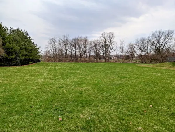 16 Gunia Avenue, Peru, IL 61354