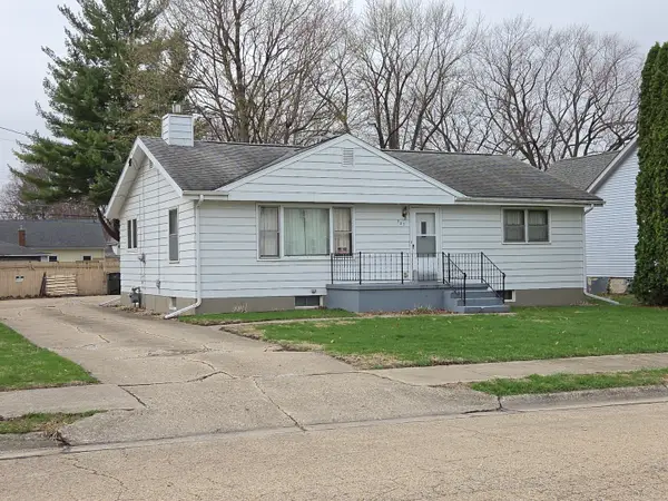 707 W 8th Street, Sterling, IL 61081