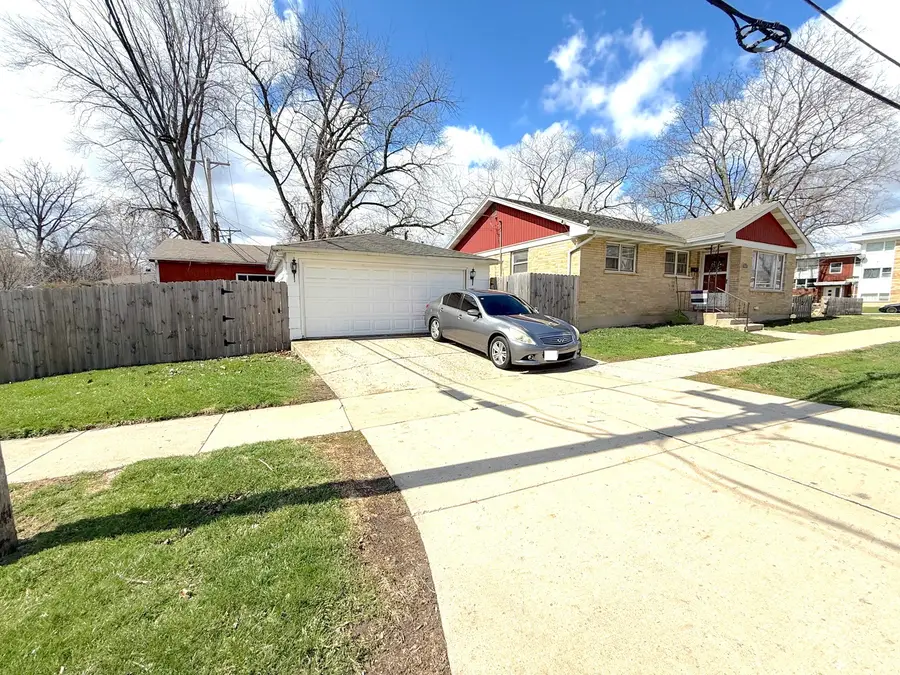 617 Mckinley Avenue, Mundelein, IL 60060 - #2