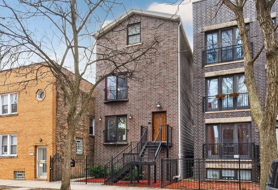 1502 N Artesian Avenue #1, Chicago, IL 60622 - #2