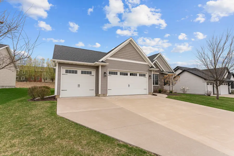 4937 Lakeside Drive, Bettendorf, IA 52722 - #3