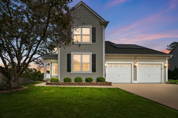 215 S Winthrop Drive, Round Lake, IL 60073