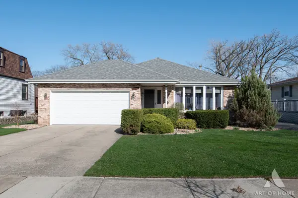 9345 S 82nd Court, Hickory Hills, IL 60457