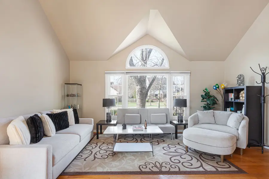 2212 Magnolia Court W, Buffalo Grove, IL 60089 - #2