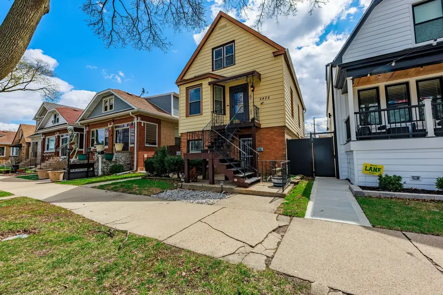 5935 W Patterson Avenue, Chicago, IL 60634 - #2