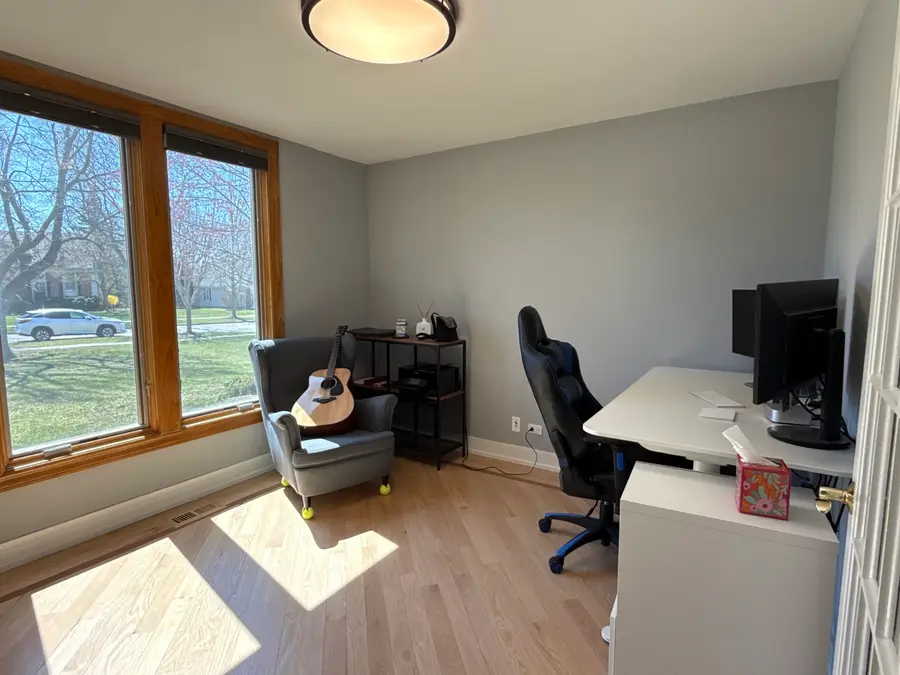 886 Saugatuck Trail, Vernon Hills, IL 60061 - #3