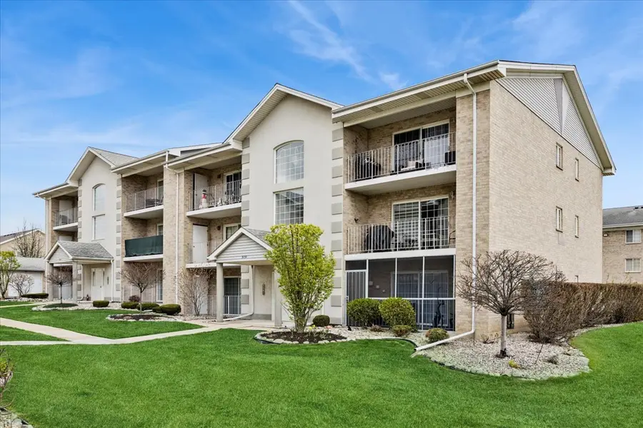 9130 W 95th Street #1B, Hickory Hills, IL 60457 - #2