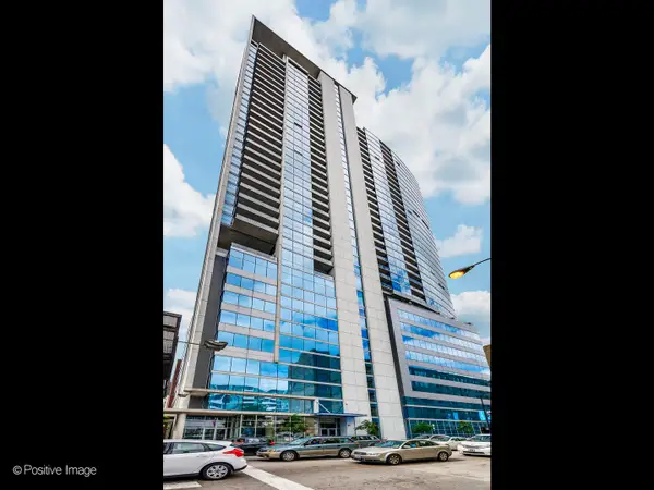 303 W Ohio Street #1404, Chicago, IL 60654