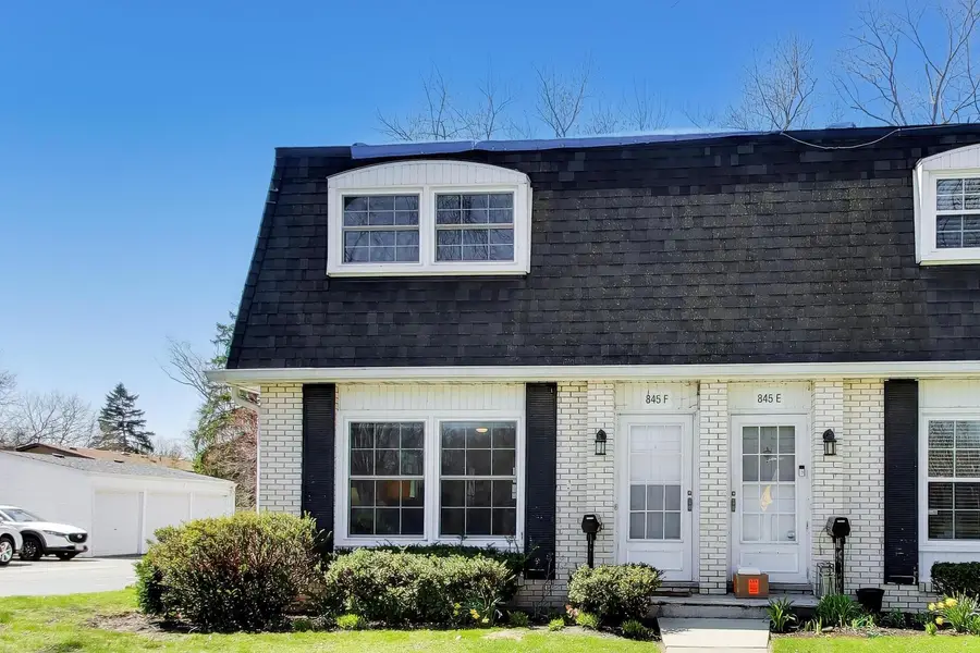 845 Country Club Drive #F, Libertyville, IL 60048 - #2