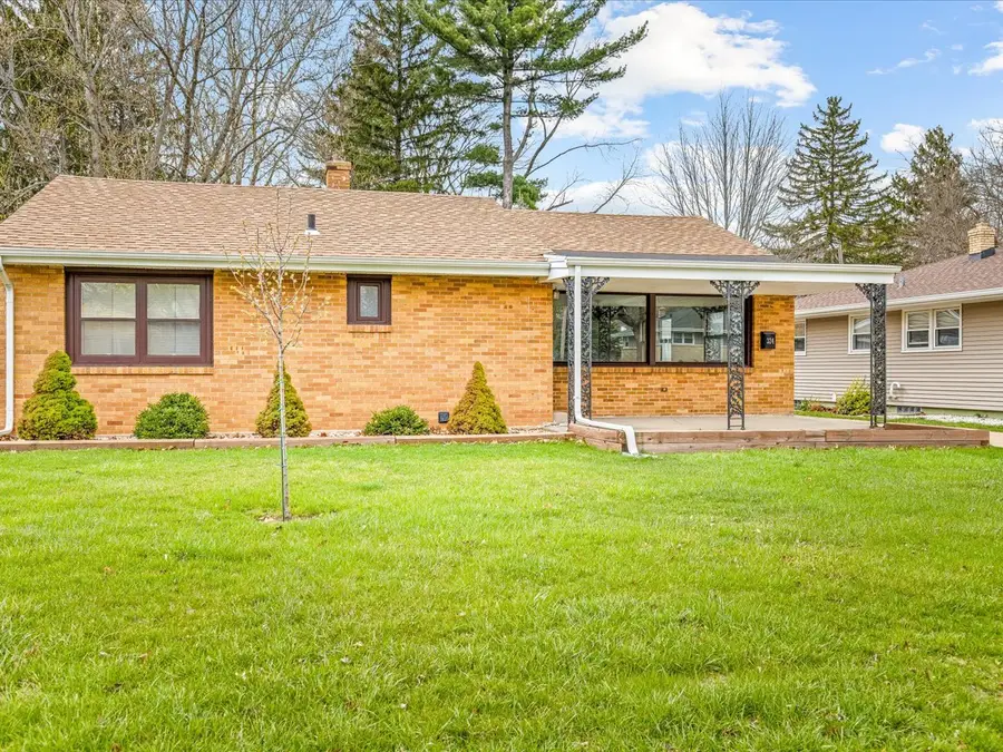 Address Withheld By Seller, Rockford, IL 61107 - #2