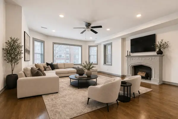 7953 S Essex Avenue, Chicago, IL 60617