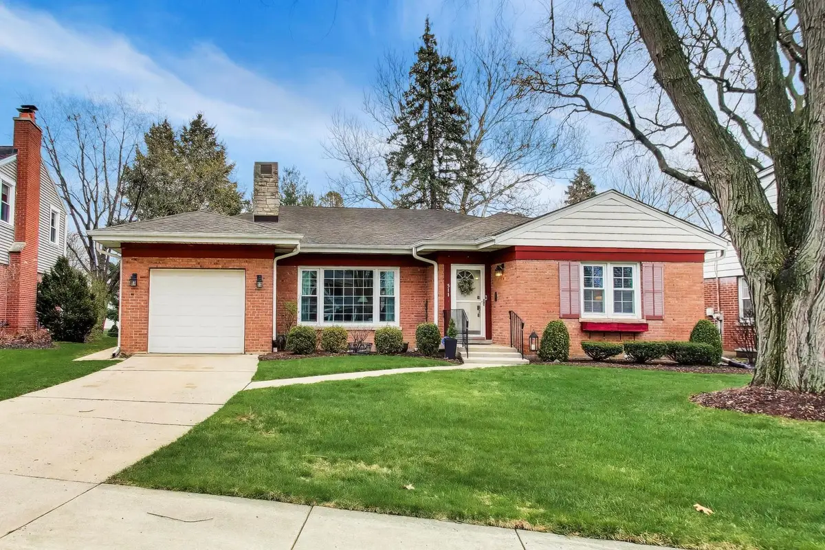 511 S Hi Lusi Avenue, Mount Prospect, IL 60056 - #1