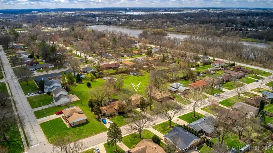 116 Briar Lane, North Aurora, IL 60542 - #3