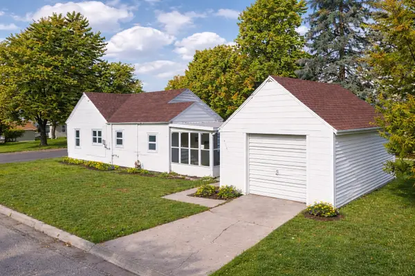 912 W 16th Street, Sterling, IL 61081