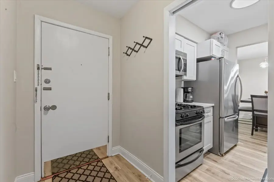 9721 S Cicero Avenue #3C, Oak Lawn, IL 60453 - #3