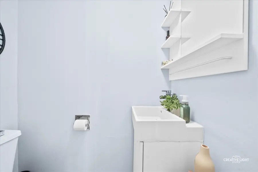 2437 Devonshire Court, Aurora, IL 60502 - #3