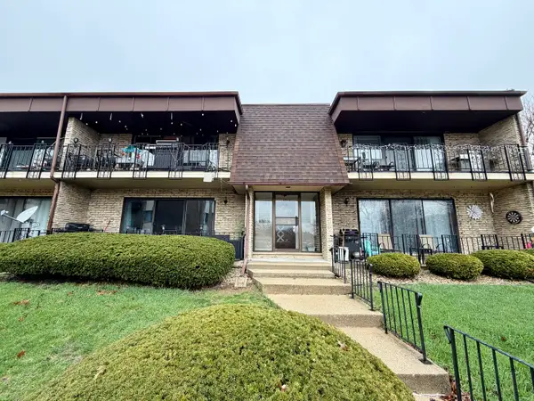 9111 S Roberts Road #8A, Hickory Hills, IL 60457