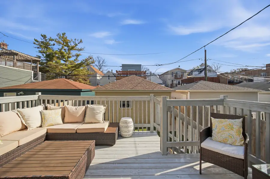 Address Withheld By Seller, Chicago, IL 60618 - #3