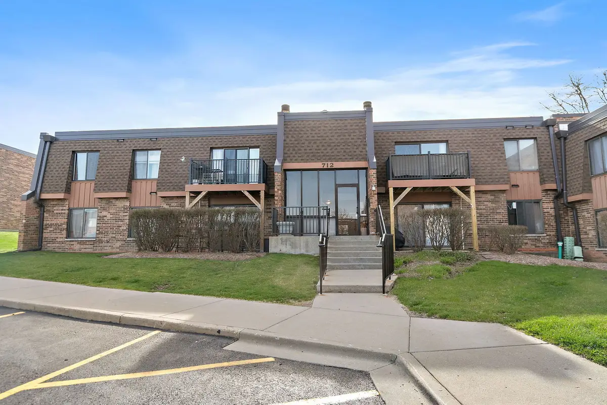 712 Tipperary Court #2B, Schaumburg, IL 60193 - #1
