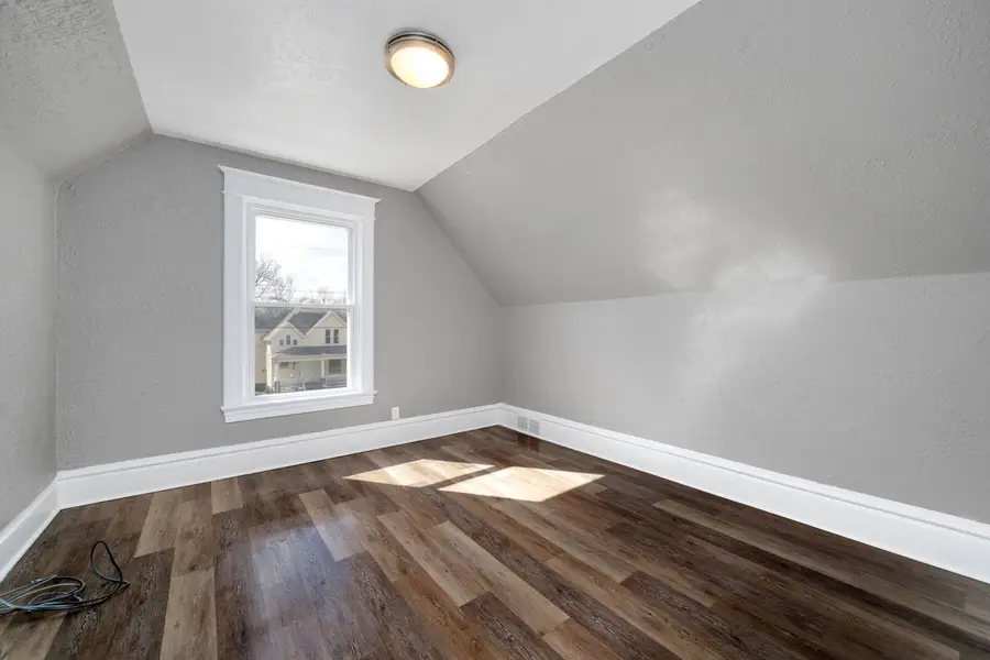 906 S 5th Street, Rockford, IL 61104 - #3