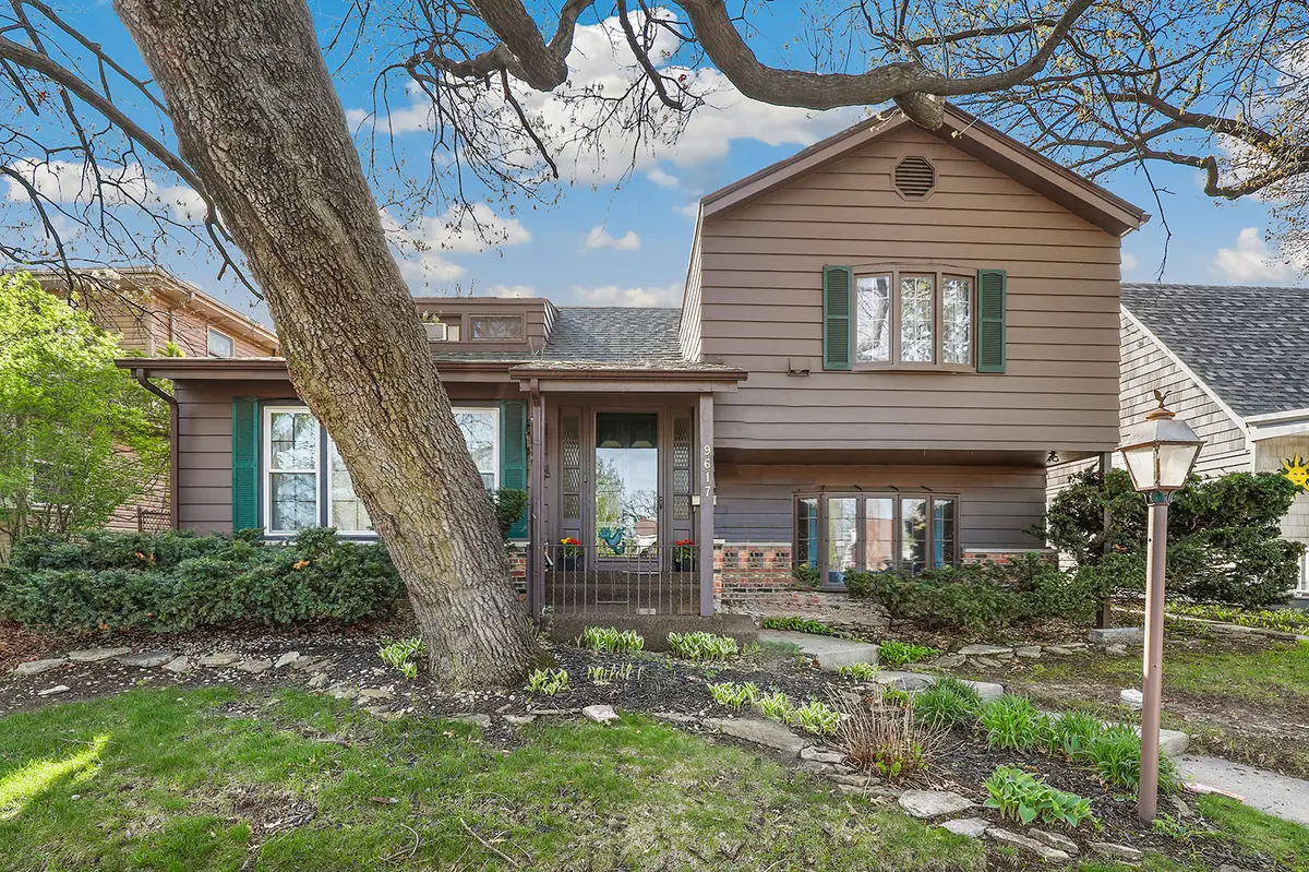 9617 E Shore Drive, Oak Lawn, IL 60453 - #1