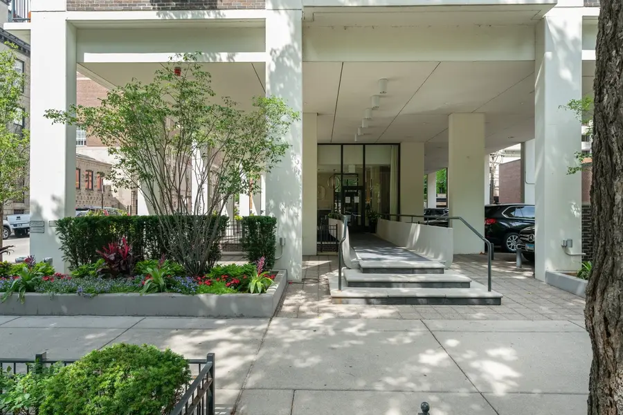 1400 N State Parkway #5DEF, Chicago, IL 60610 - #2