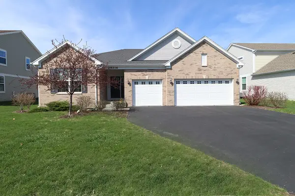 25216 W Zoumar Drive, Plainfield, IL 60586