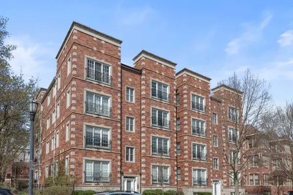 602 Hinman Avenue #2S, Evanston, IL 60202