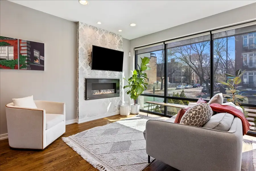 1900 W Armitage Avenue #1, Chicago, IL 60622 - #2