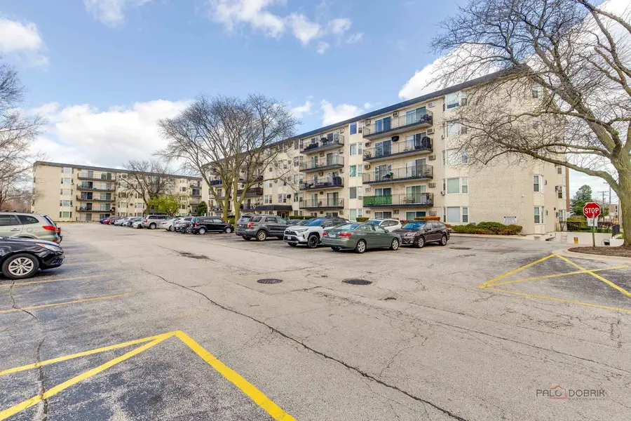5506 Lincoln Avenue #A521, Morton Grove, IL 60053 - #3