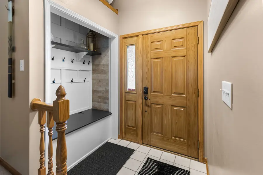 6833 Cardigan Way, Rockford, IL 61114 - #3